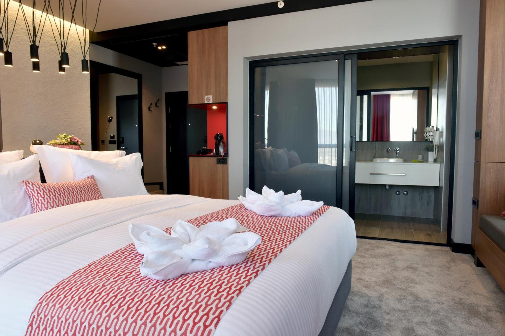 Hotel Panoramika Design & Spa Szkopje Kültér fotó